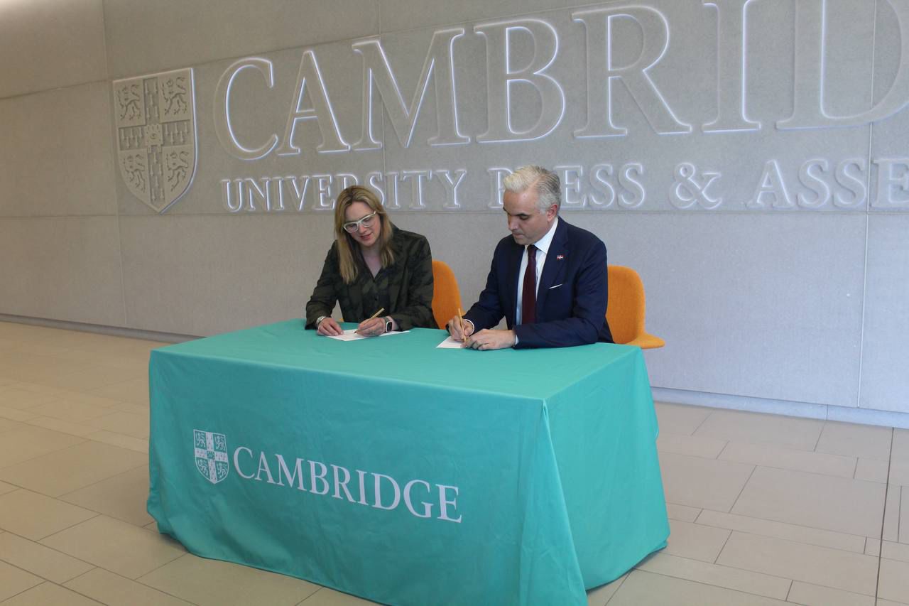 MINERD y la Universidad de Cambridge acuerdan impulsar la enseñanza del inglés en República Dominicana