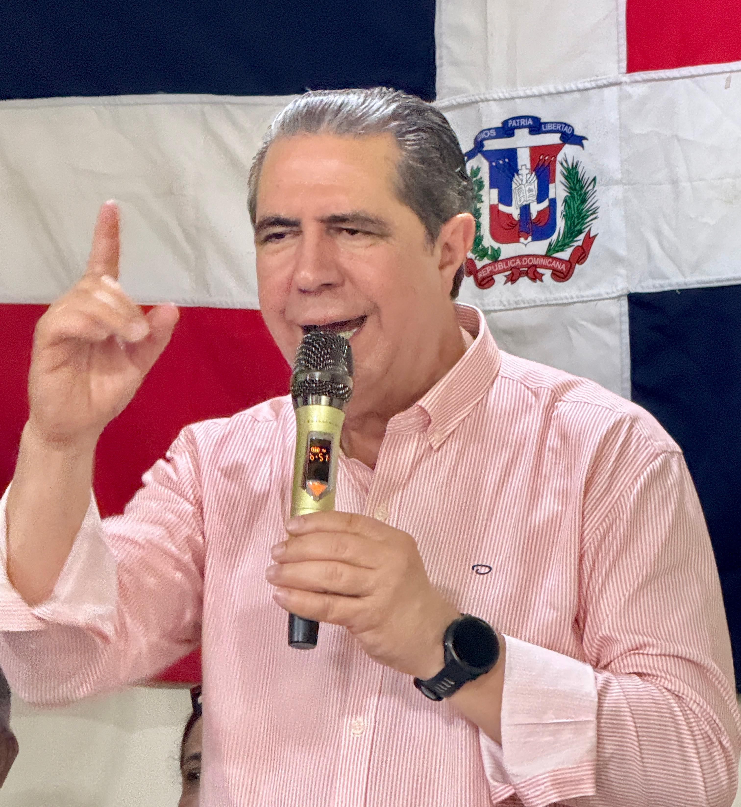 Francisco Javier afirma que nada lo desenfoca hasta alcanzar la Presidencia de la República en el 2028