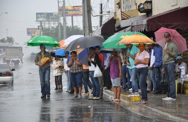 Verano inicia con nublados, lluvias y polvo del Sahara en República Dominicana