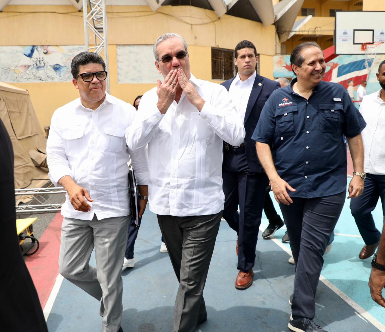 Gobierno de Abinader continúa acercando servicios de salud a quienes más lo necesitan con cuarta jornada “Más Salud y Bienestar” en Santo Domingo Este.