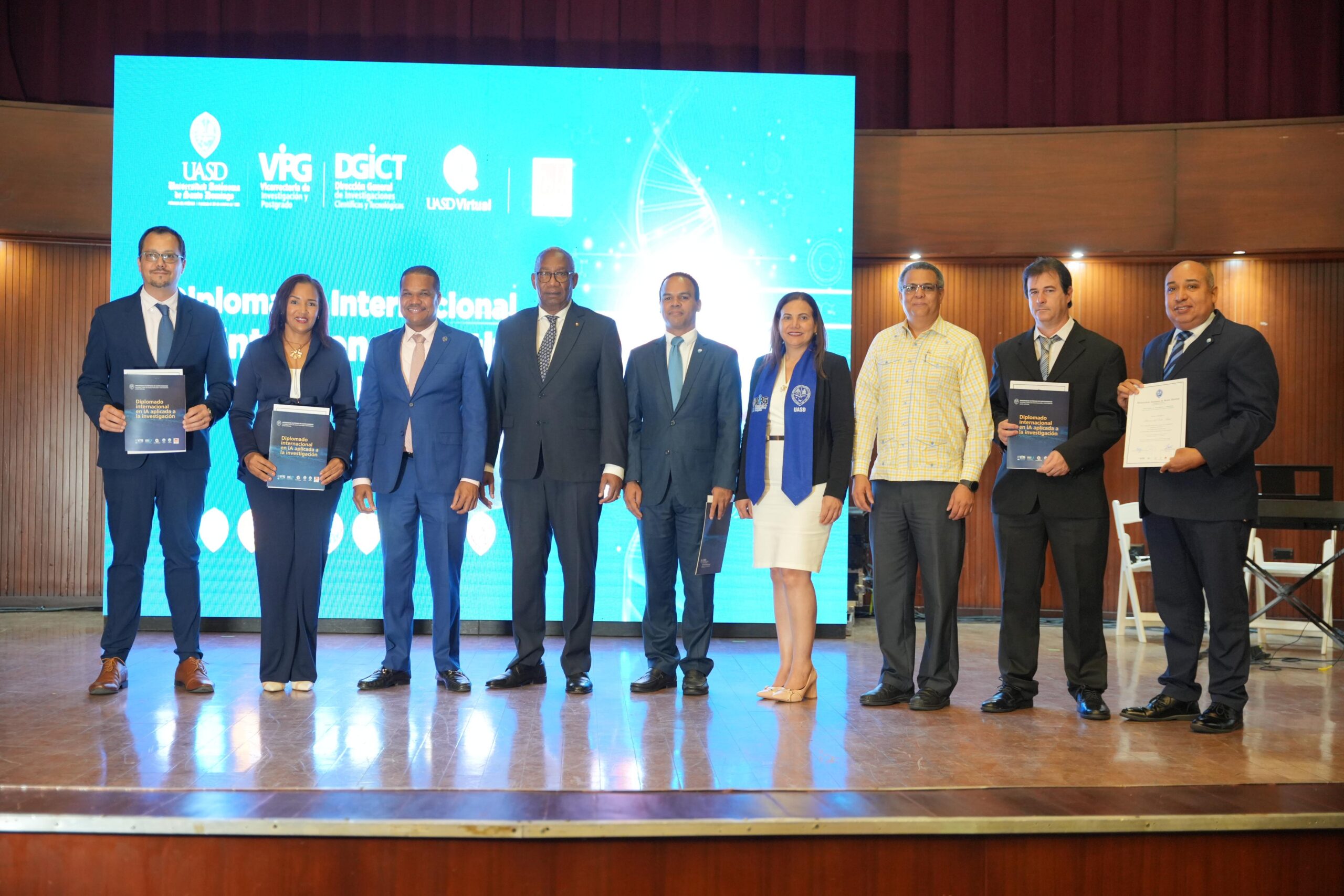 UASD certifica a más de mil profesionales en diplomado sobre Inteligencia Artificial