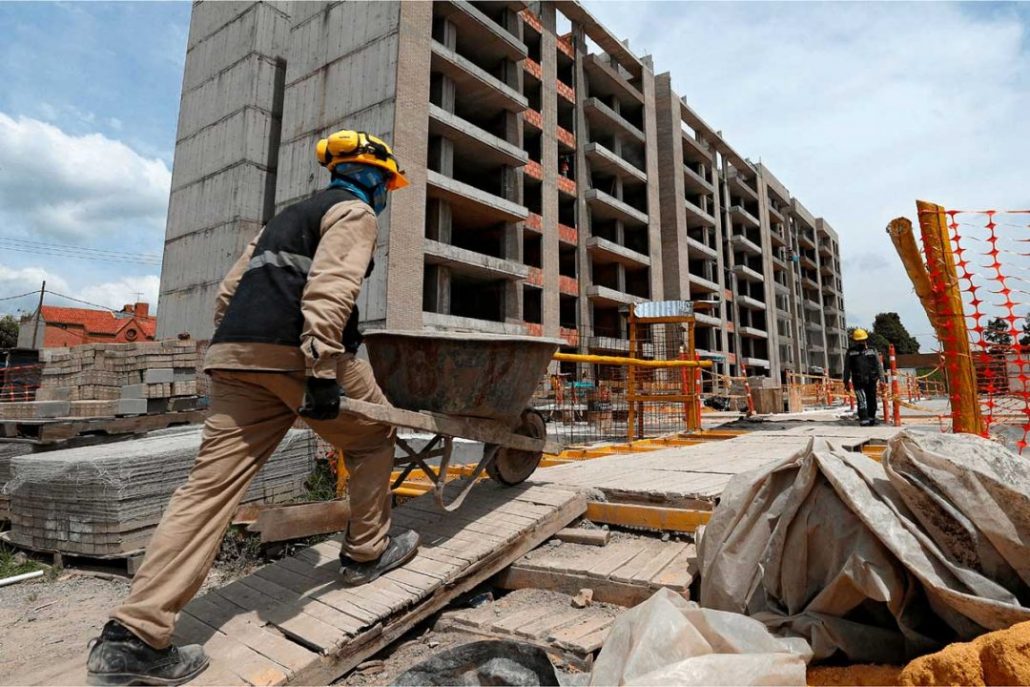 Adocem reporta caída del 2.3 % en la construcción y alerta sobre efectos económicos y normativos