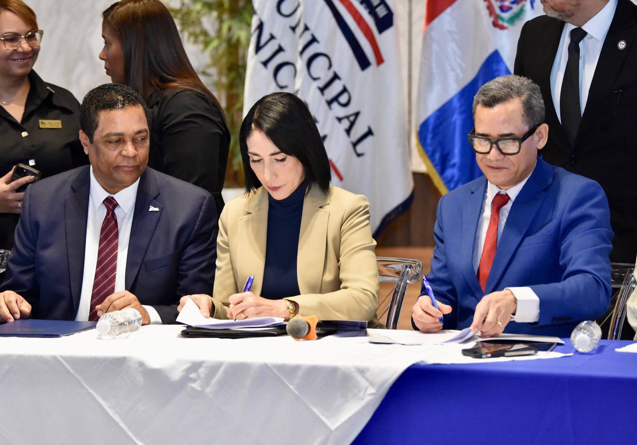 Firman acuerdo interinstitucional para fortalecer políticas municipales de lucha contra el trabajo infantil