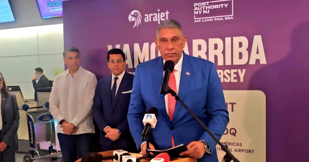Cónsul de RD en Nueva York: “Con Arajet los dominicanos serán tratados con dignidad, respeto y a un precio mucho más asequible”