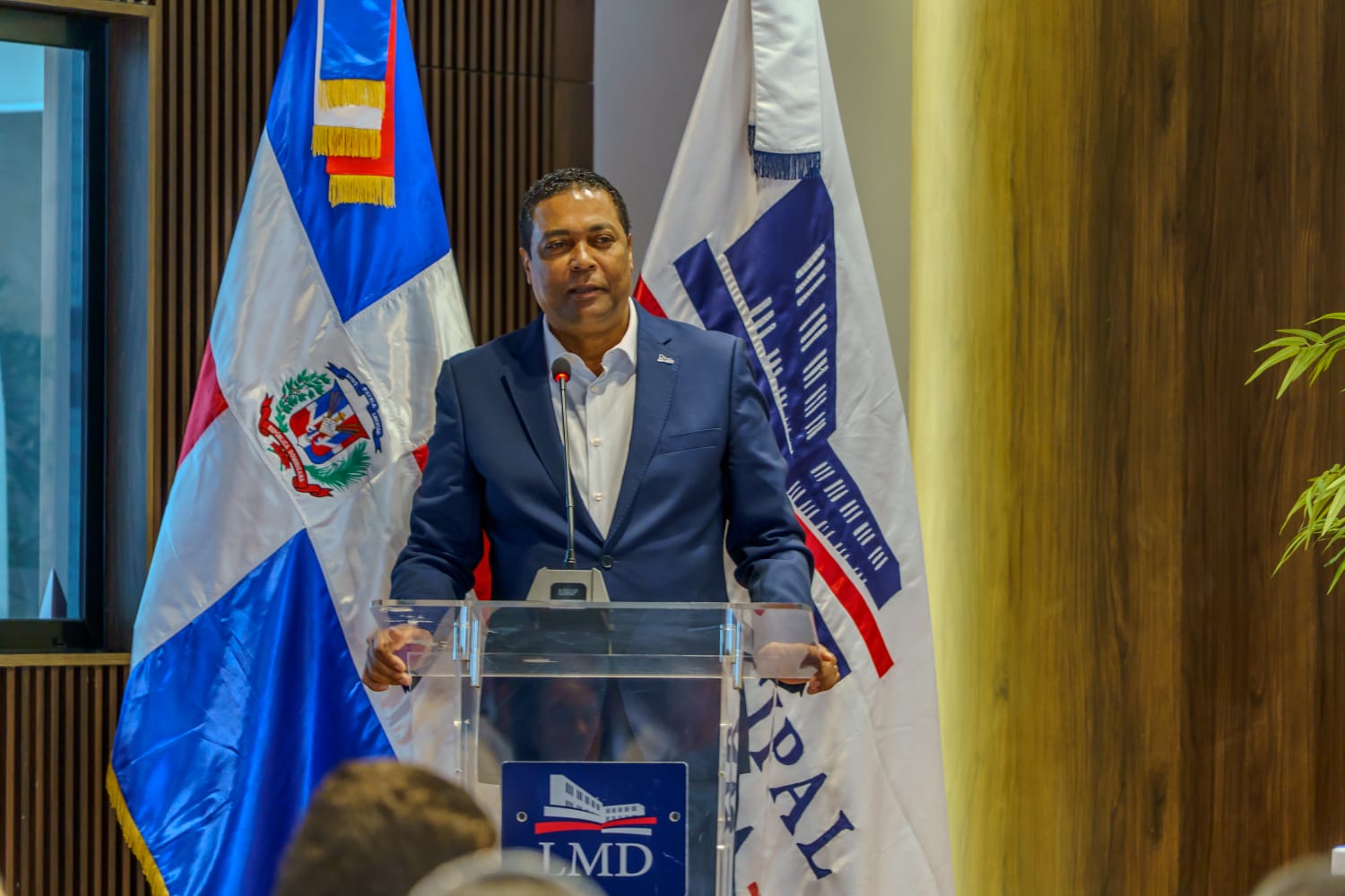 Víctor D’Aza felicita trabajo legislativo para fortalecer la gestión integral de los residuos sólidos en el país