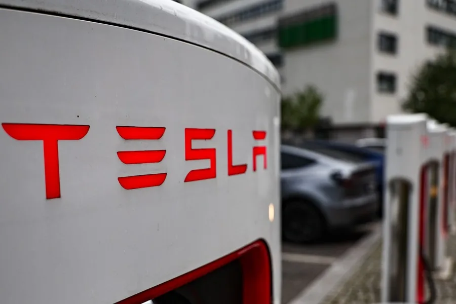 Tesla dice que los aranceles de Trump le costaron 300 millones de dólares en el segundo trimestre