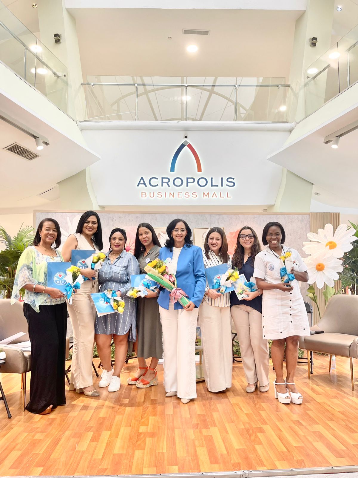 Presentan novela “Alas de héroes” en homenaje a familias que enfrentan enfermedades raras y discapacidades