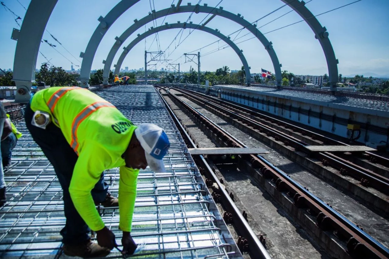 Metro de Santo Domingo retomará operaciones normales este lunes 21 tras avances en trabajos técnicos