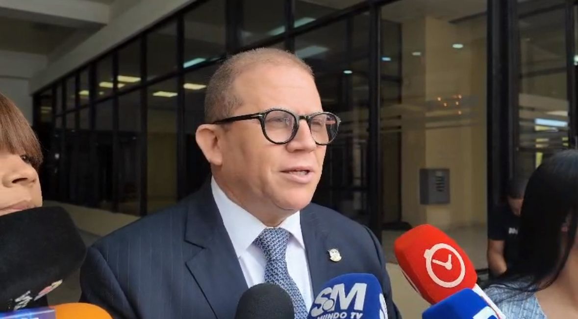 Diputado Rafael Castillo critica a Guillermo Moreno tras ruptura con el PRM: “Demostró que es un gallo que no pone”