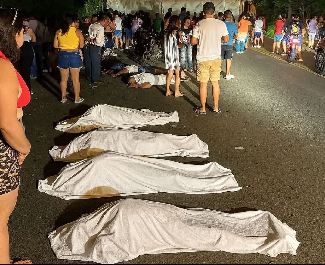 Tragedia en la carretera Jamao al Norte: al menos cinco muertos y más de 40 heridos tras vuelco de autobús