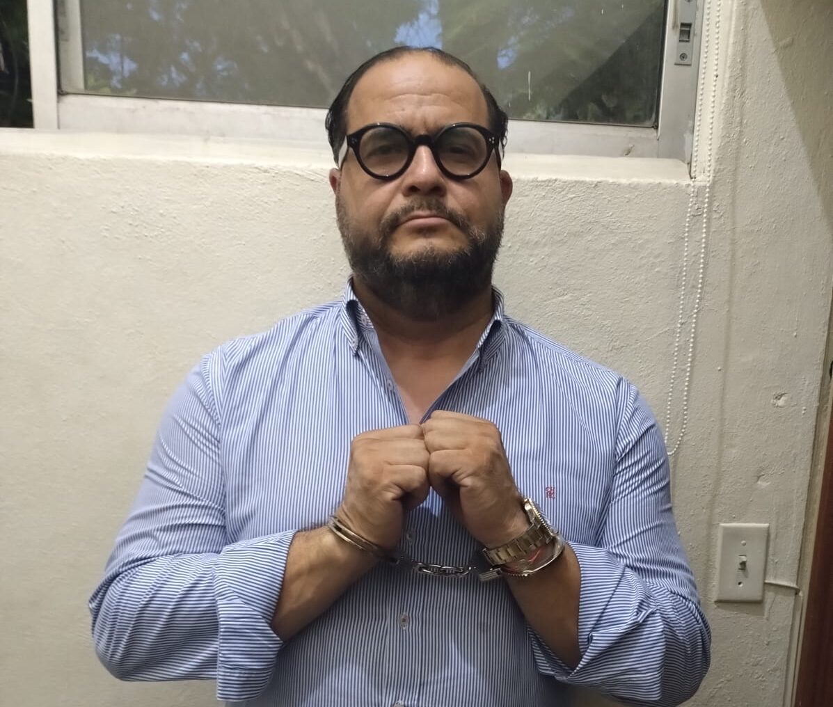 Imponen presentación periódica contra Aquiles Jiménez por porte ilegal de pertrechos militares