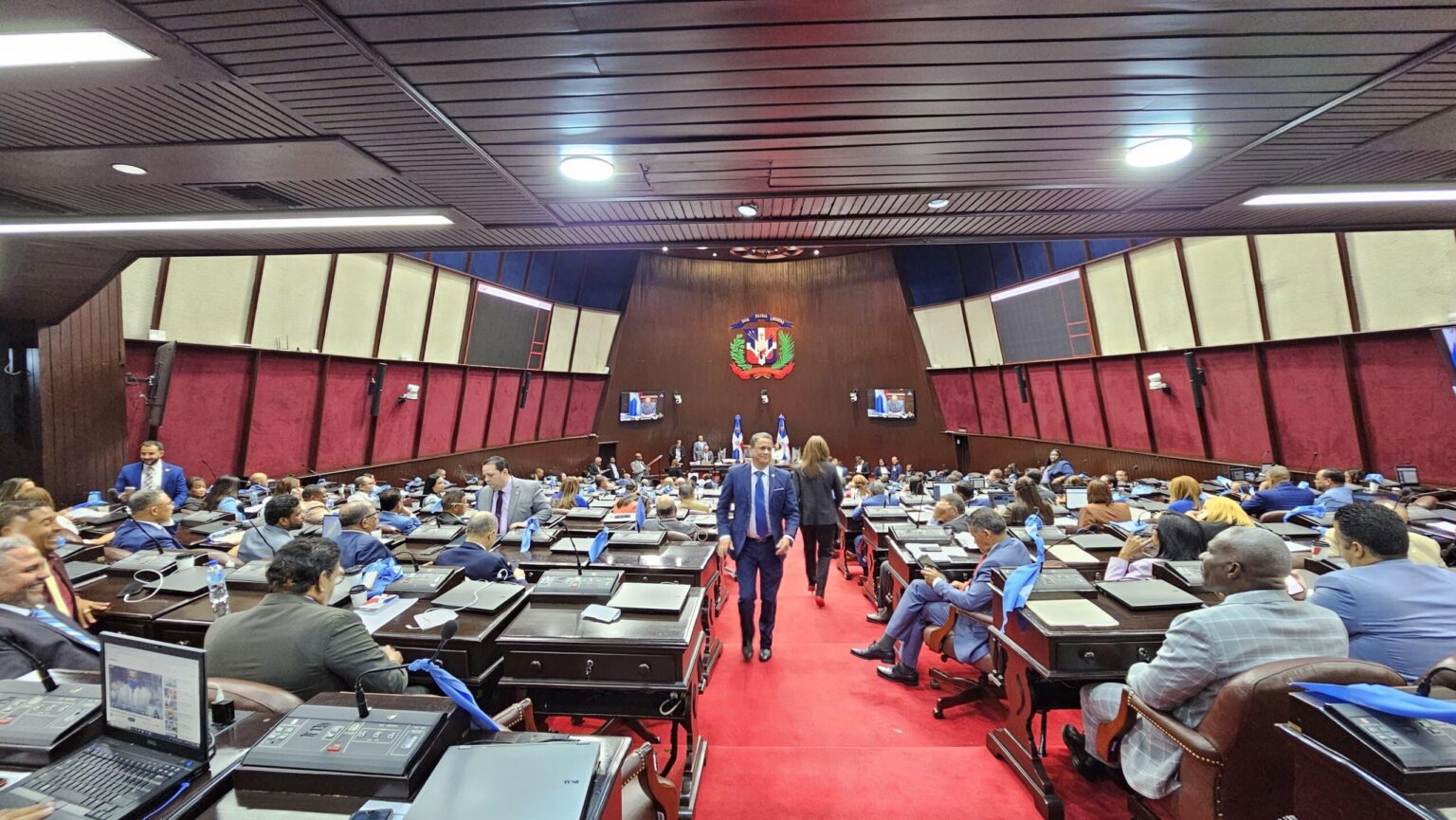 Cámara de Diputados aprueba en primera lectura el proyecto del nuevo Código Penal y lo declara de urgencia
