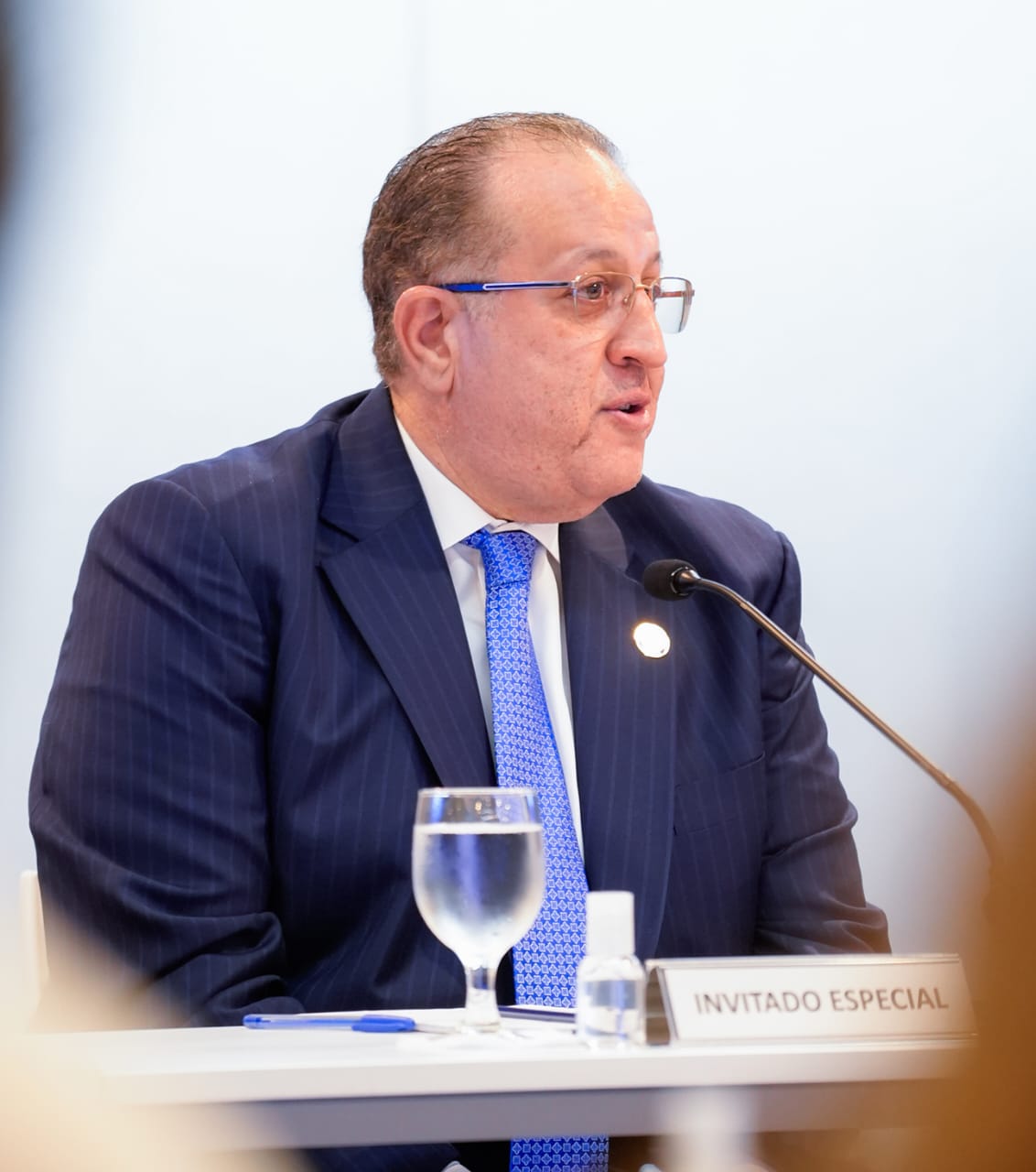 Ministro de Hacienda y Economía y el CONEP impulsan diálogo sobre finanzas públicas