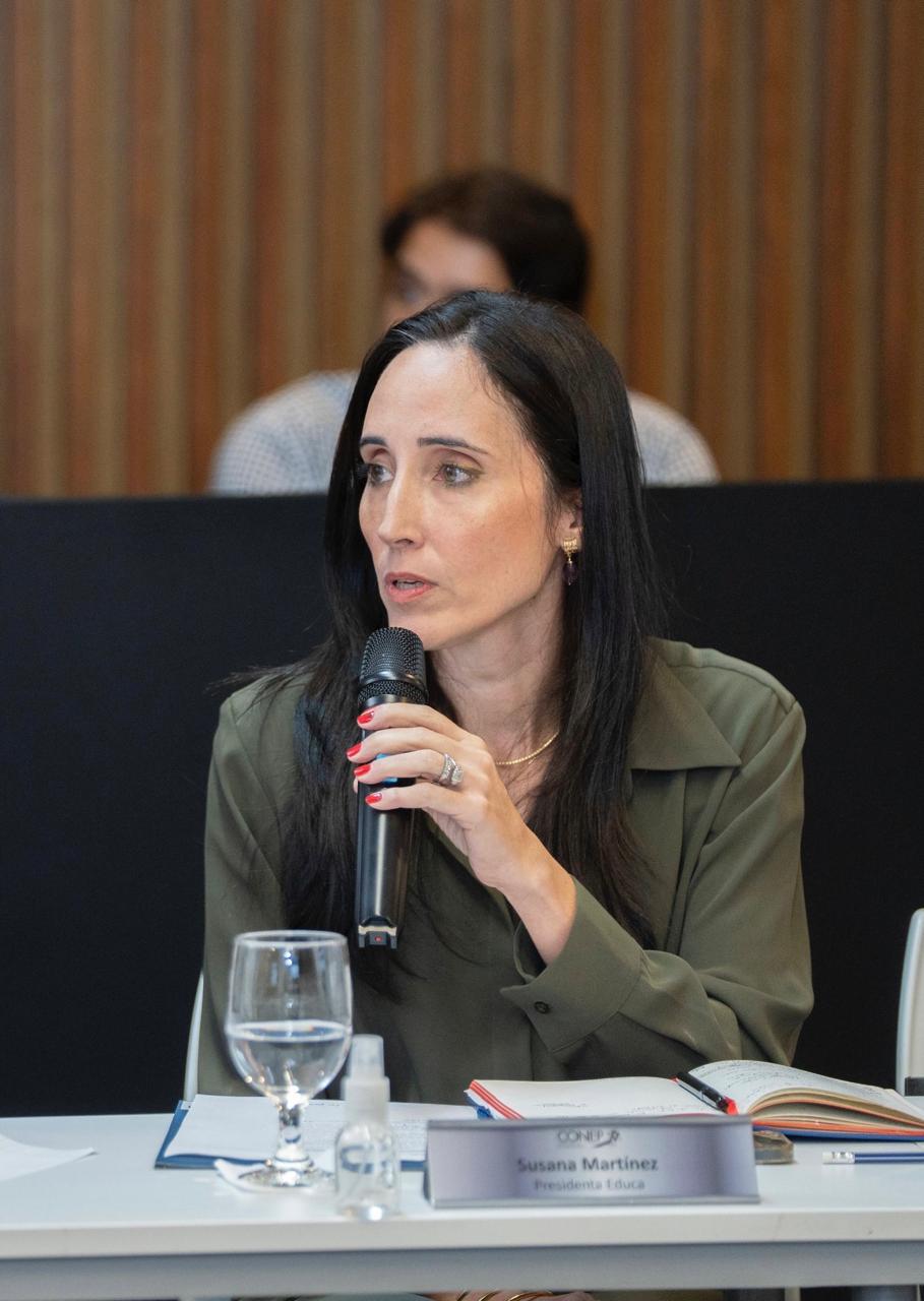 Prominentes personalidades respaldan candidatura de Siddy Roque a la Presidencia del IPPP