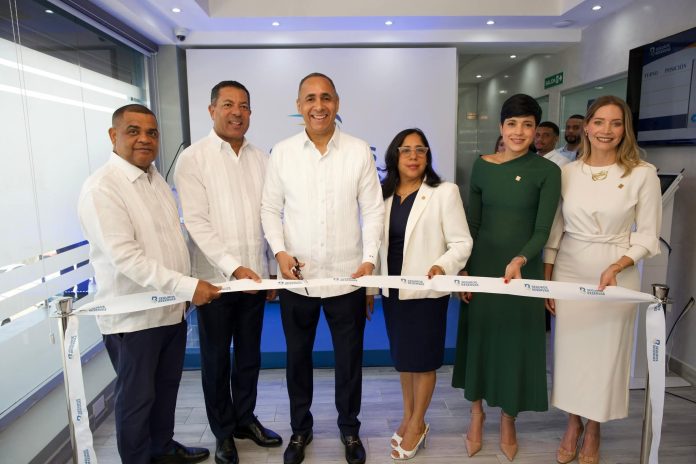 Seguros Reservas inaugura oficina en Barahona y refuerza presencia en el sur del país