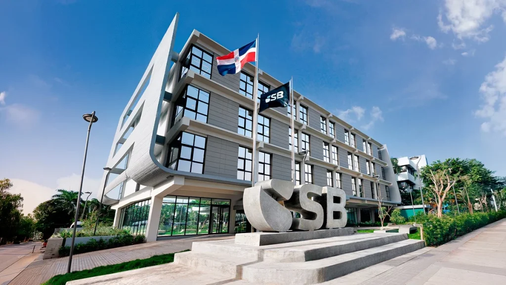 Autoridades revocan licencias a dos agentes de cambio por incumplimientos regulatorios