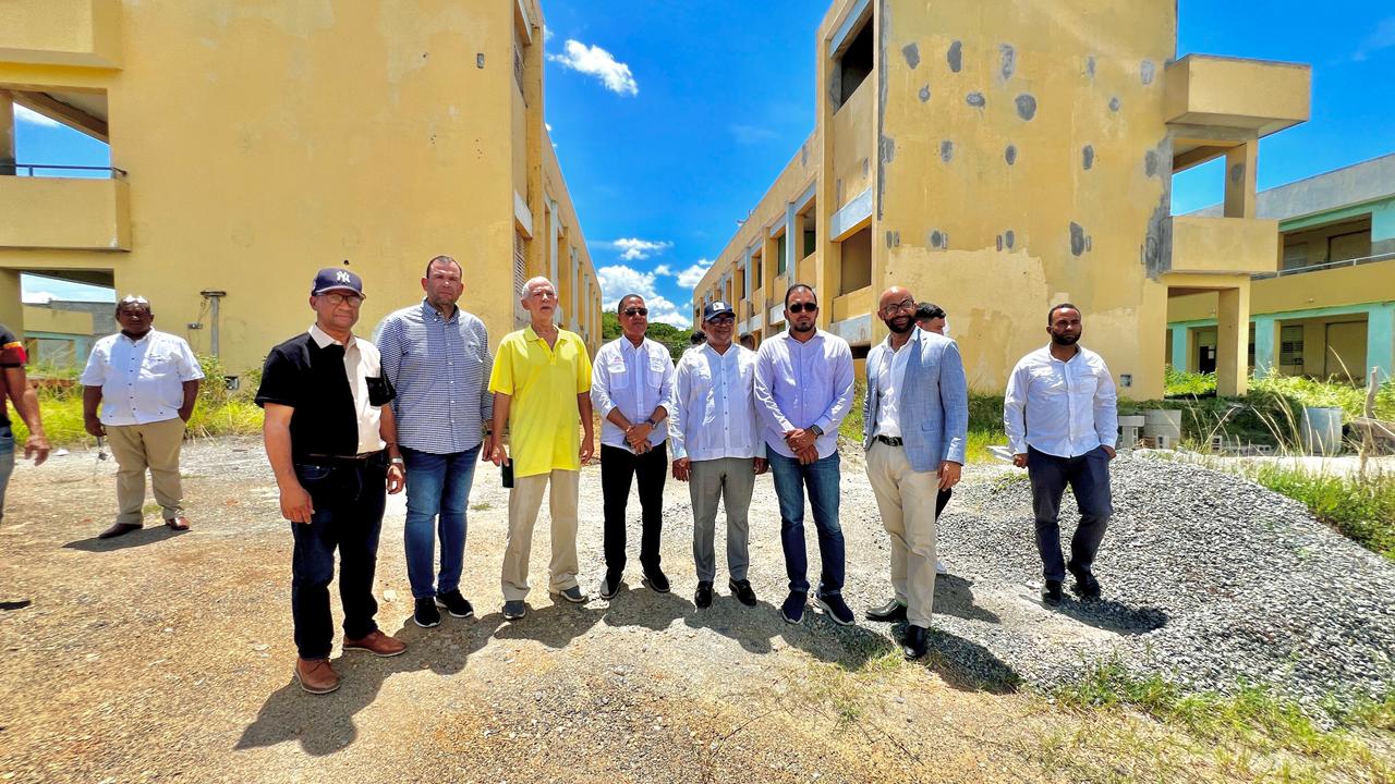 MINERD e Infraestructura Escolar desarrollan jornada de intervención y rehabilitación de centros educativos en Duarte y Hermanas Mirabal