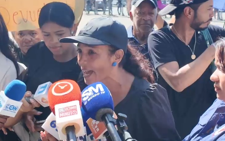 Afectados por desfalco en Coop-Herrera exigen justicia frente al Palacio Nacional