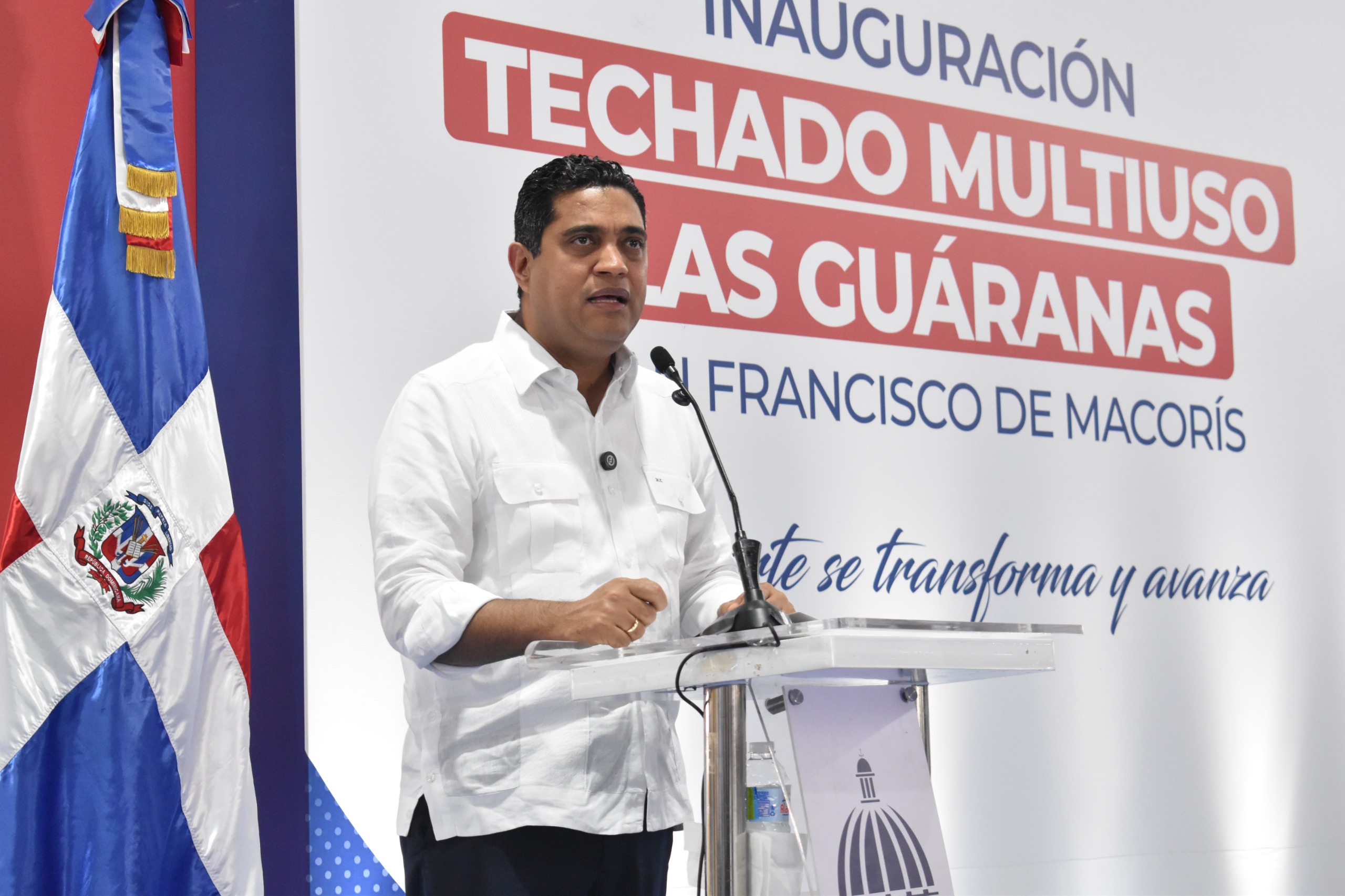 Vicepresidenta Raquel Peña y ministro Kelvin Cruz entregaron el Techado Multiusos en Las Guáranas, provincia Duarte