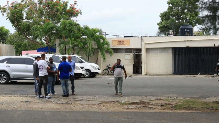 Prestamista muere tras confrontación con policías en Villa Mella; familiares denuncian “macuteos” previos