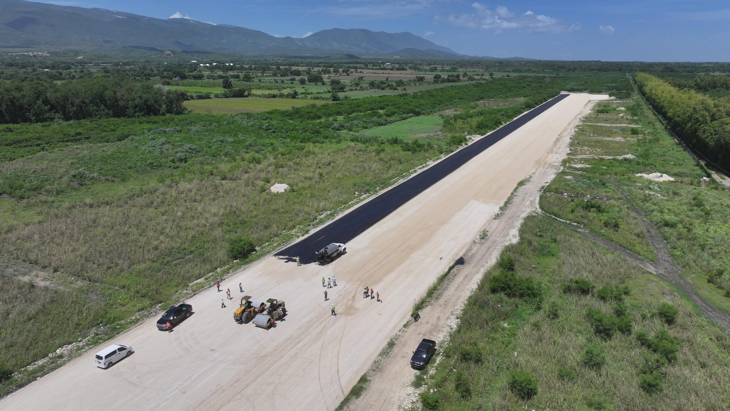 Nuevo aeropuerto doméstico de San Juan se encuentra en fase de asfaltado de su pista