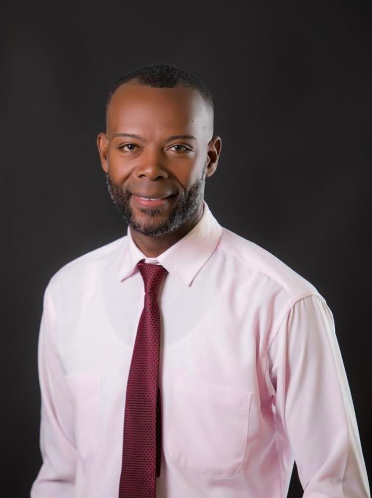 Michael Cleto exige traslado inmediato de internos de La Victoria hacia cárcel Las Parras