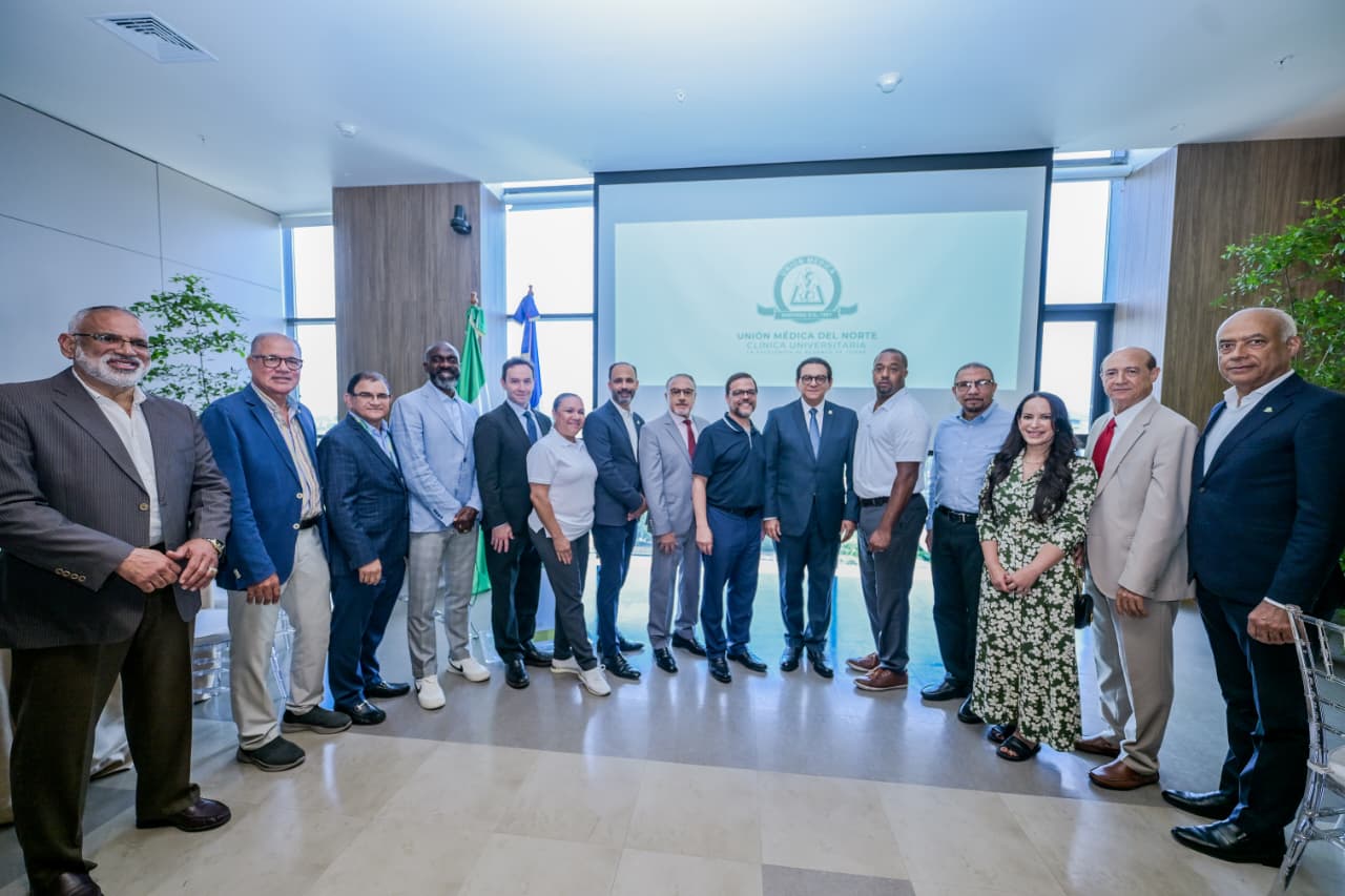 Delegación del Senado de Nueva York respalda a Santiago como hub de salud del Caribe