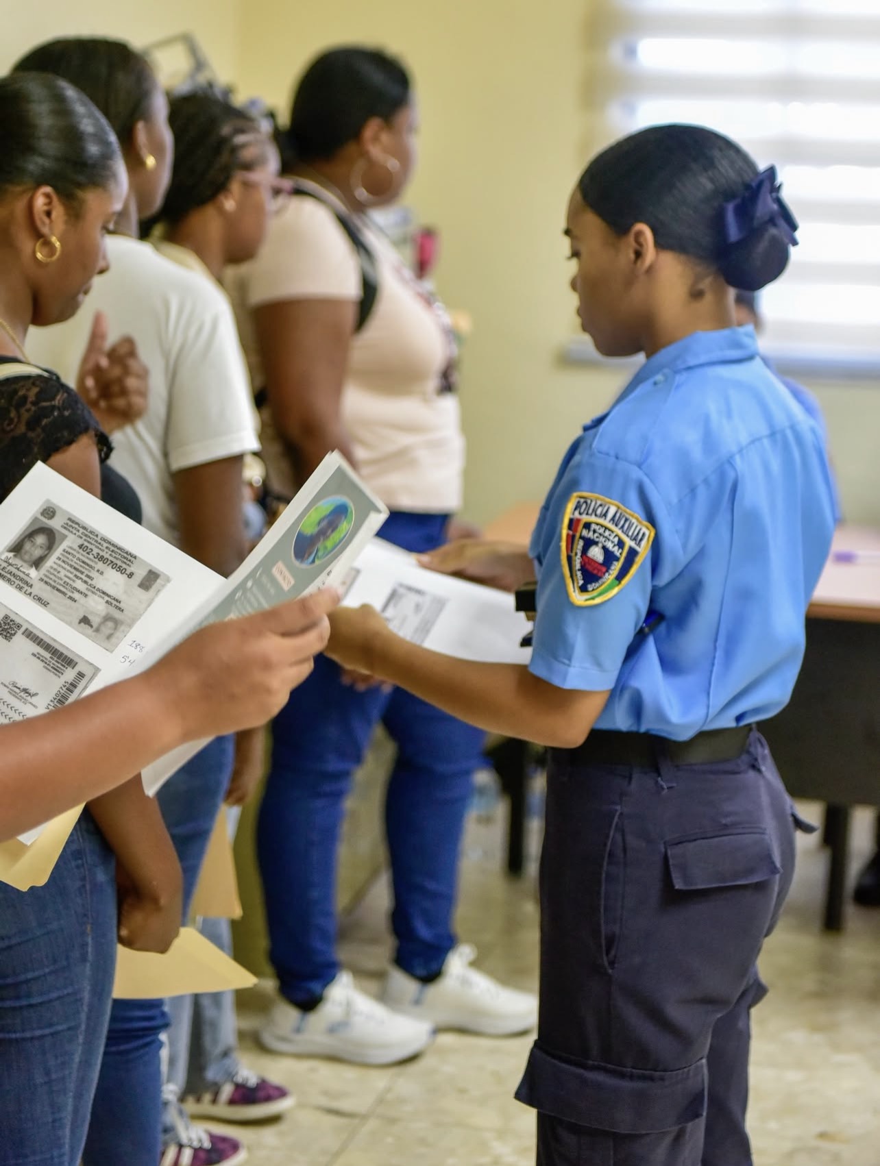 “Jóvenes de Hato Mayor se integran con entusiasmo al programa de Policía Auxiliar”