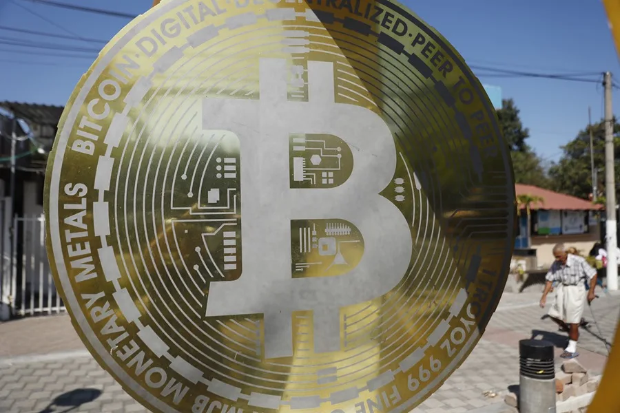 El bitcóin pierde los 110.000 dólares y vuelve a niveles de agosto