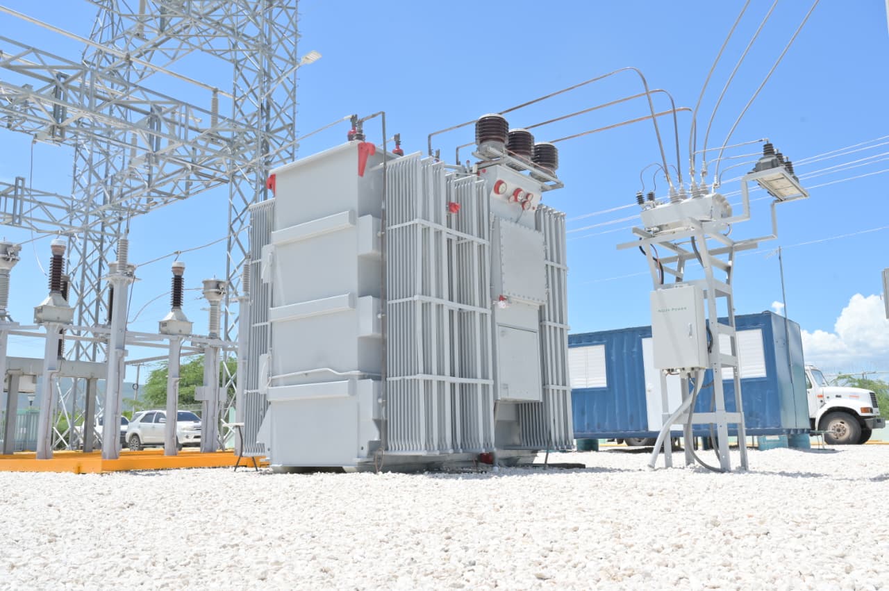 Edesur pone en operación transformador de potencia y dos nuevos circuitos eléctricos en Jimaní