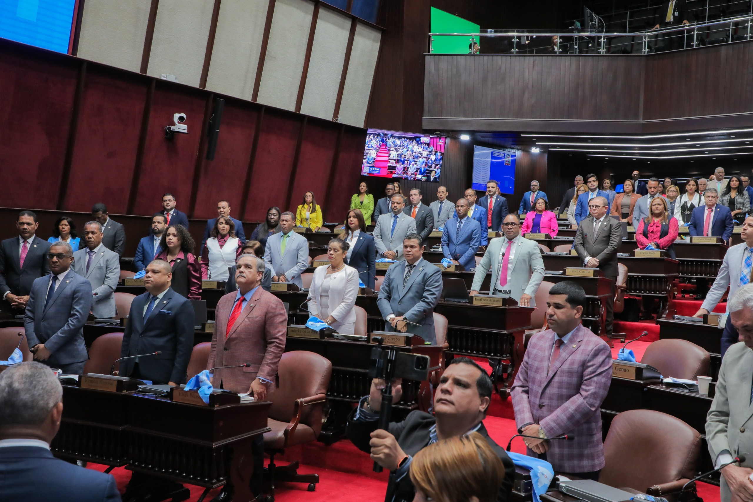 Cámara de Diputados aprueba resolución que recomienda al Presidente crear organismo de persecución de los delitos migratorios
