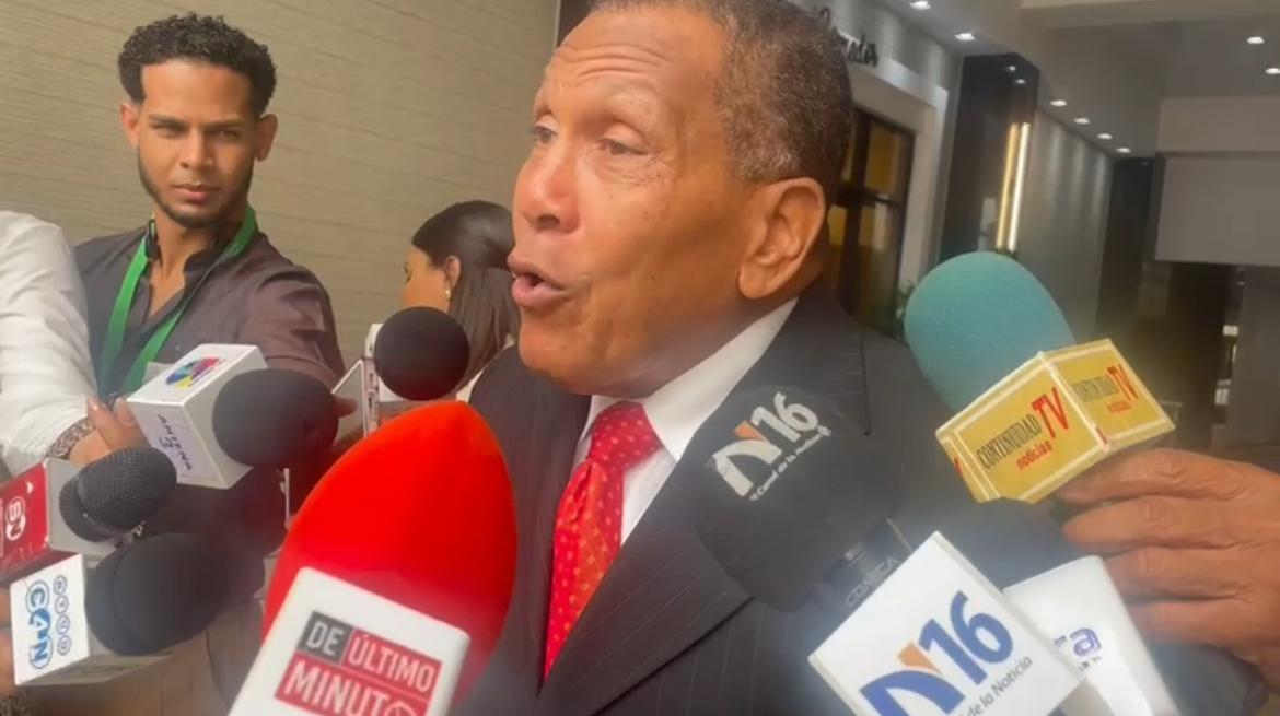 Senador califica de “irresponsabilidad” de Aerodom los apagones en el AILA y exige investigación
