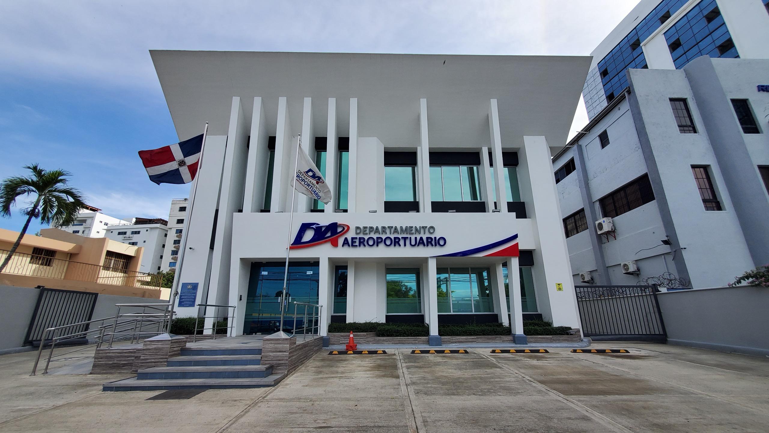 Comisión Aeroportuaria conoce informe sobre fallo eléctrico en AILA y ordena a AERODOM al pago de US$ 5 millones de dólares