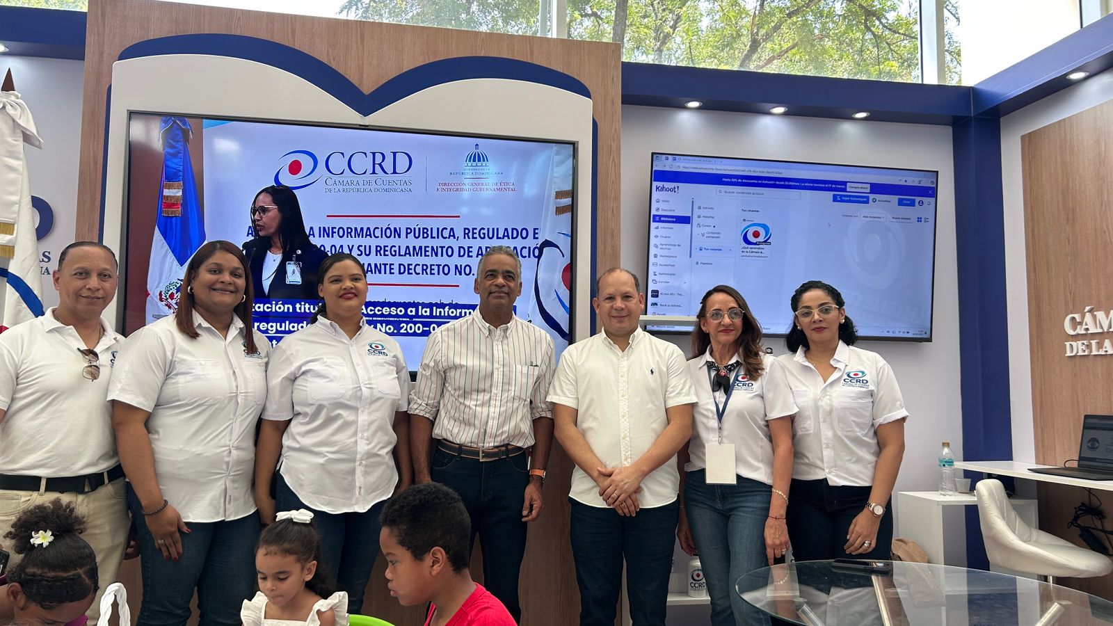 Cámara de Cuentas atrae la atención del público en su debut en la Feria Internacional del Libro 2025