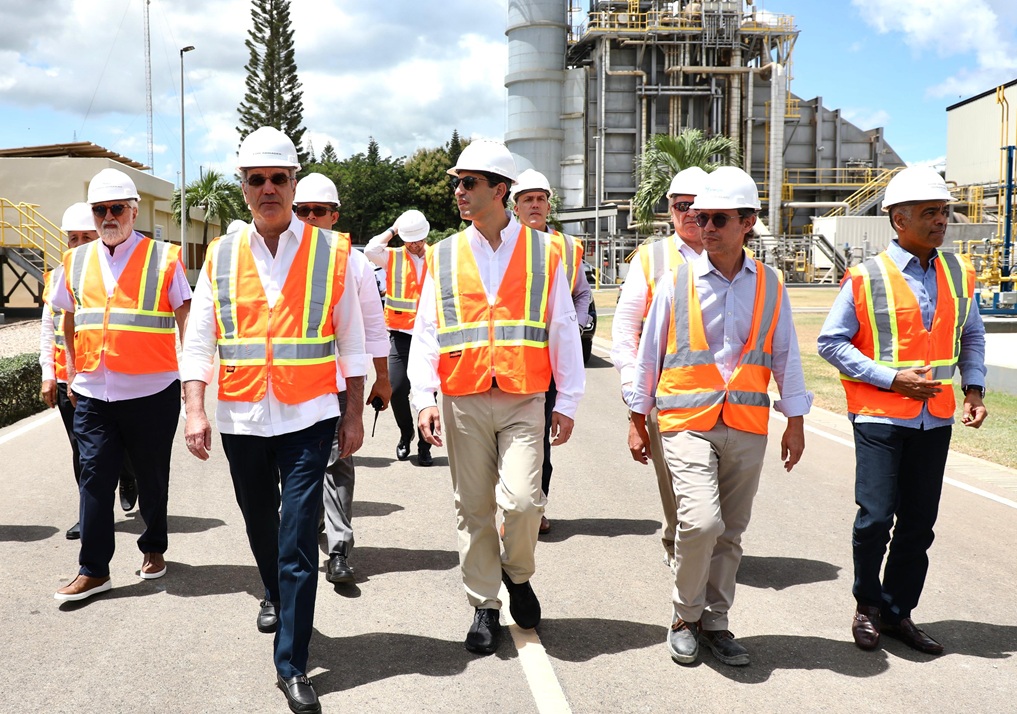 Abinader supervisa planta Energas 4: 130 MW nuevos para reforzar el sistema eléctrico nacional