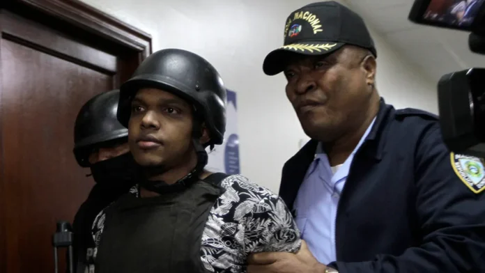 Juez que autorizó permiso laboral a exembajador condenado también liberó a “Chuky”, implicado en atentado contra David Ortiz