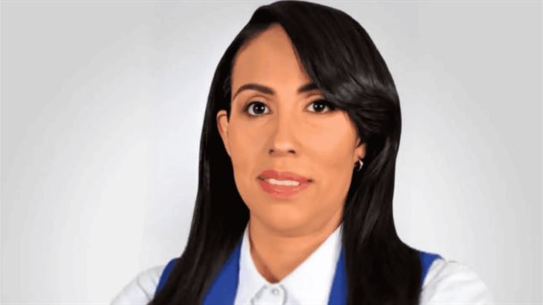 Vilma Morillo de Pérez asume curul por La Vega: promete legislar en favor de mujeres, jóvenes y envejecientes