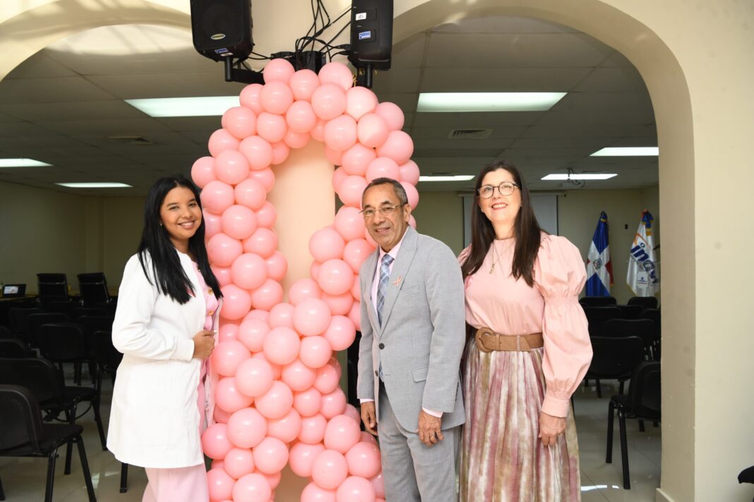 Administrador del INAVI resalta importancia de la detección temprana del cáncer de mama para salvar vidas.