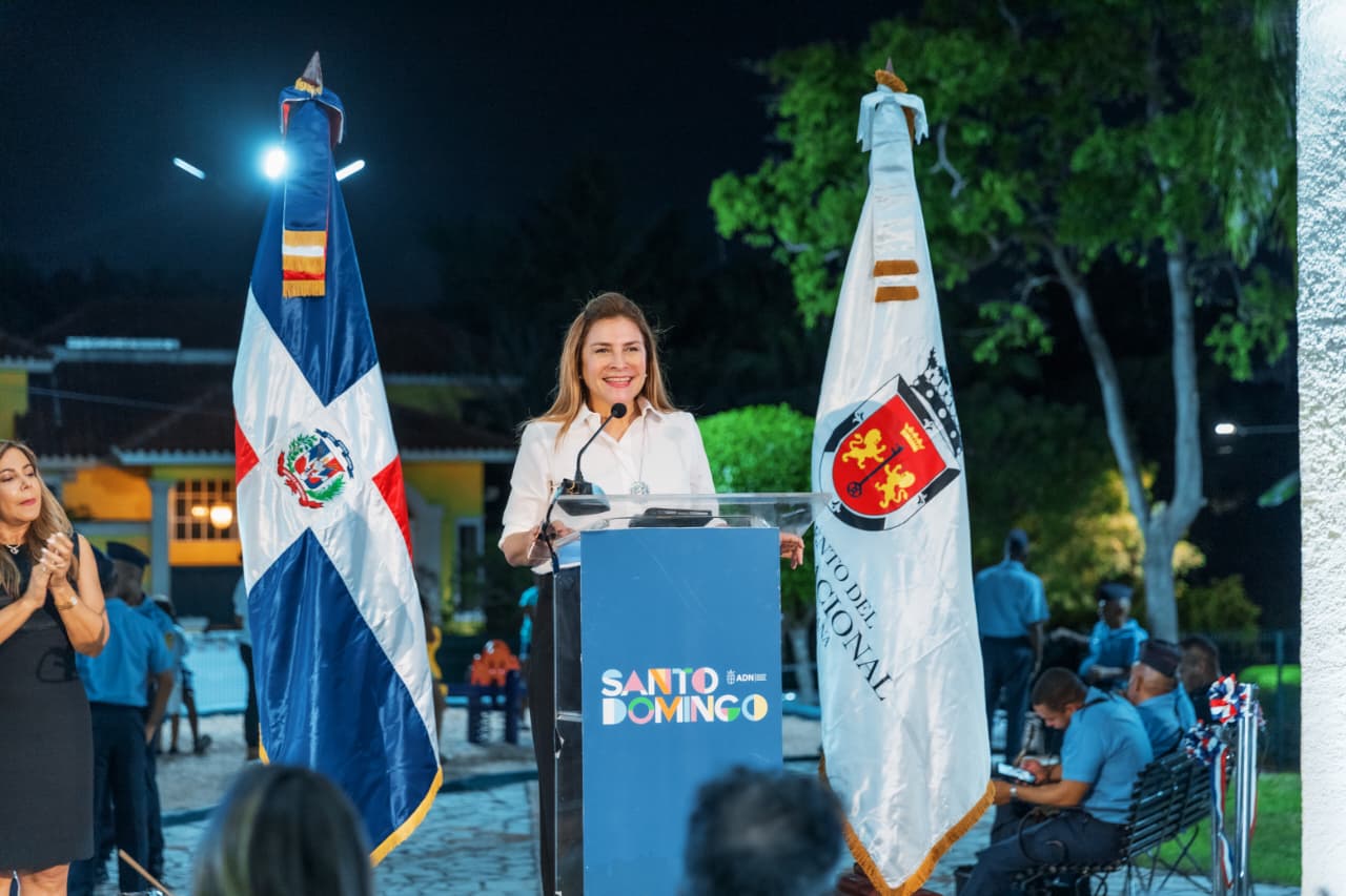 Carolina entrega el remozado parque La Glorieta en Arroyo Hondo