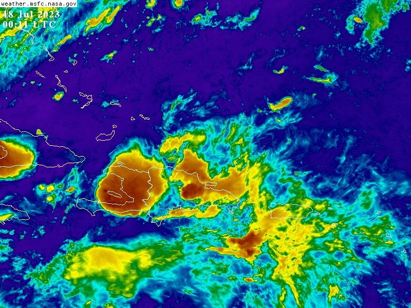 Onda tropical al sur del país podría convertirse en ciclón en las próximas 48 horas.