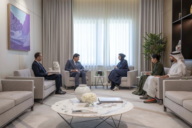 Emiratos Árabes comunican reunión con Abinader en Punta Cana.