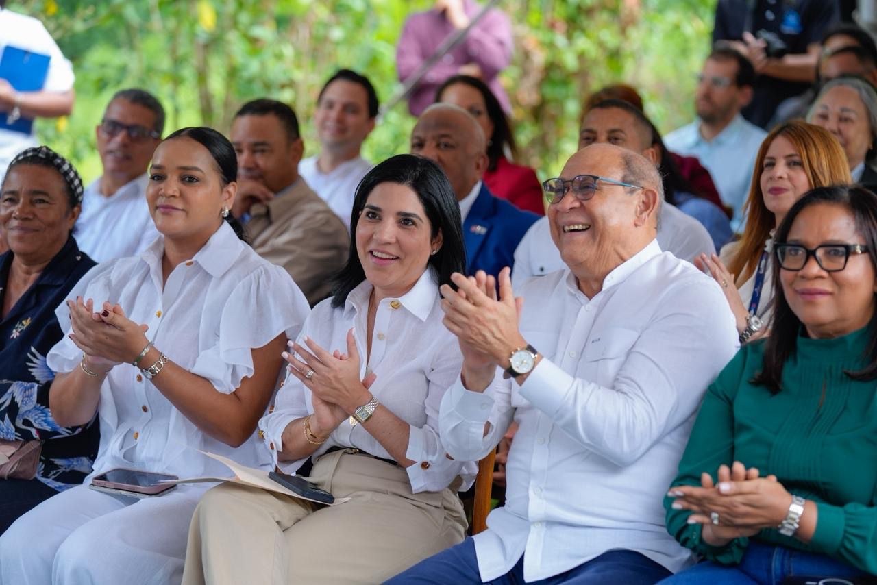 INFOTEP inaugura Centro de Formación 63 en Loma de Blanco con apoyo de Fundación Popular.