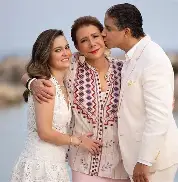 Melba Segura de Grullón honra la memoria de su hija a seis meses de la tragedia del Jet Set