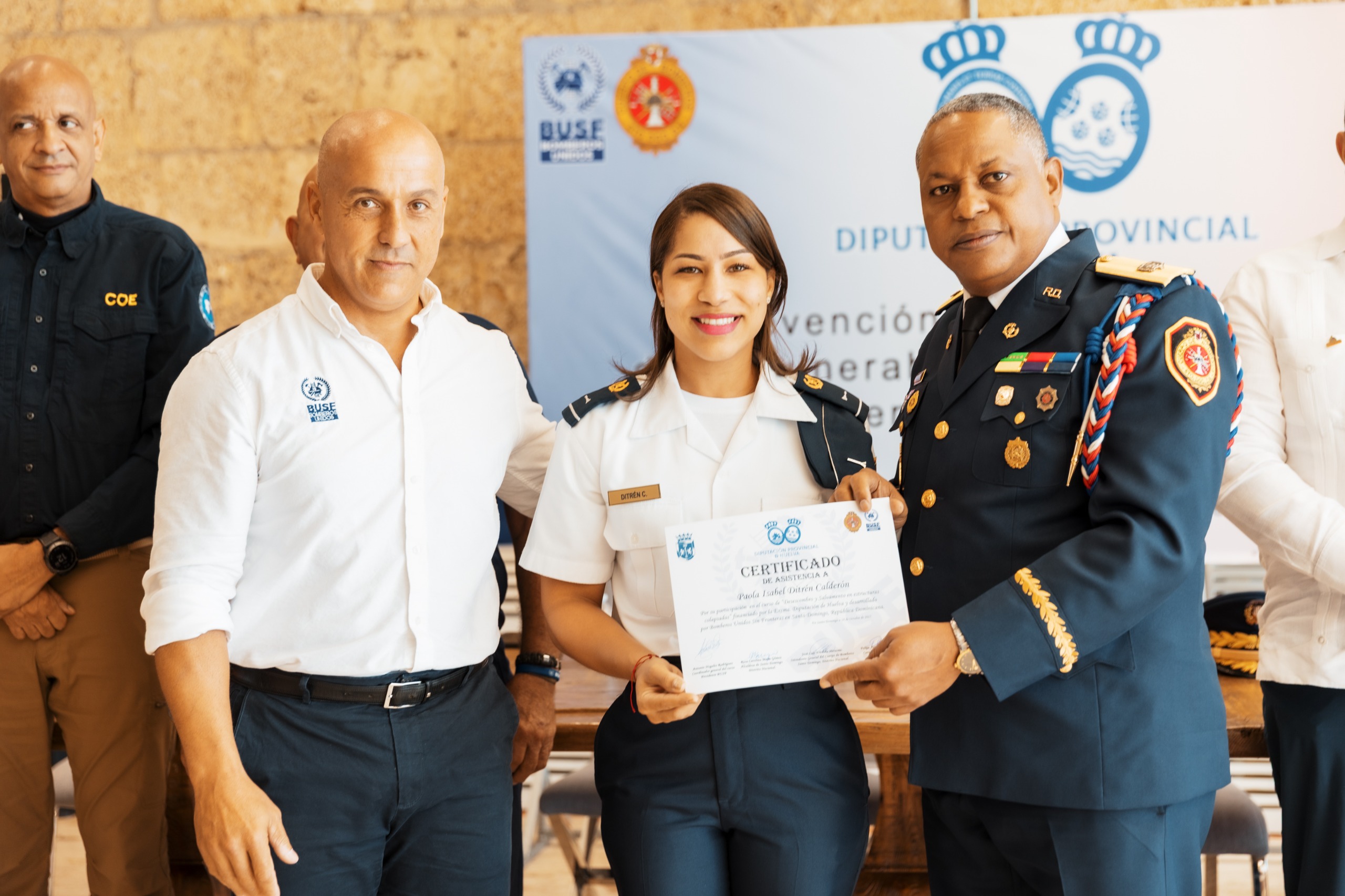 Bomberos del DN finalizan entrenamientos impartidos Bomberos Unidos Sin Fronteras y Ayuntamiento de Huelva
