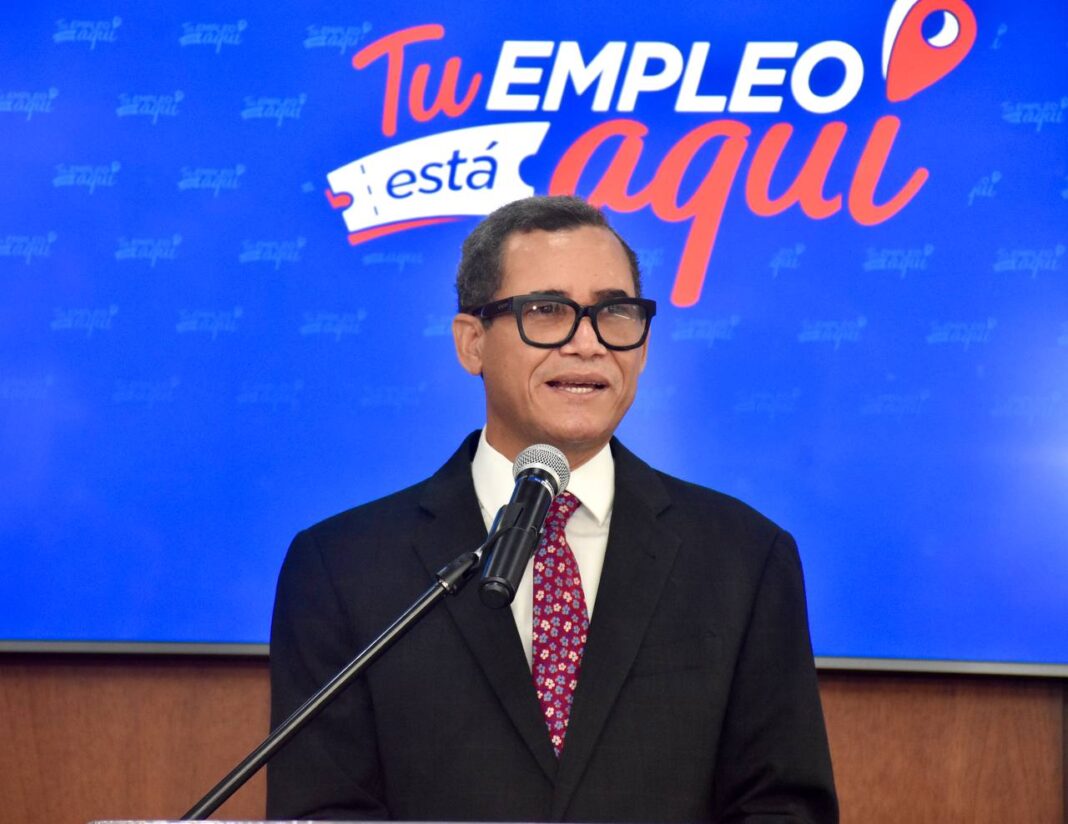 Presidente encabezará este miércoles jornada de empleos con casi 7 mil vacantes.