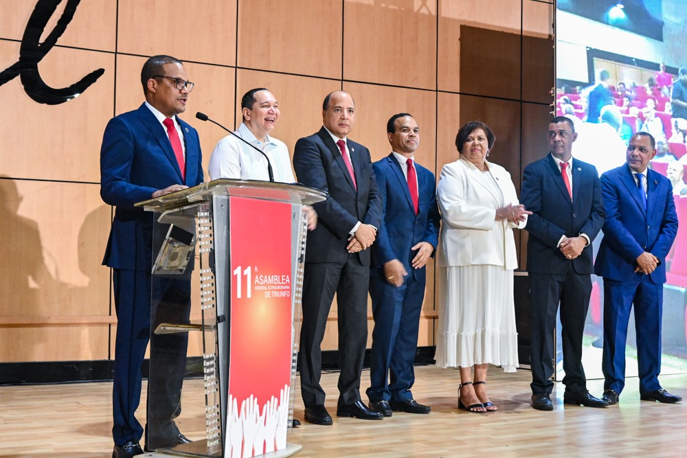 Movimiento Triunfo proclama a Radhamés Silverio como candidato a la Rectoría de la UASD.