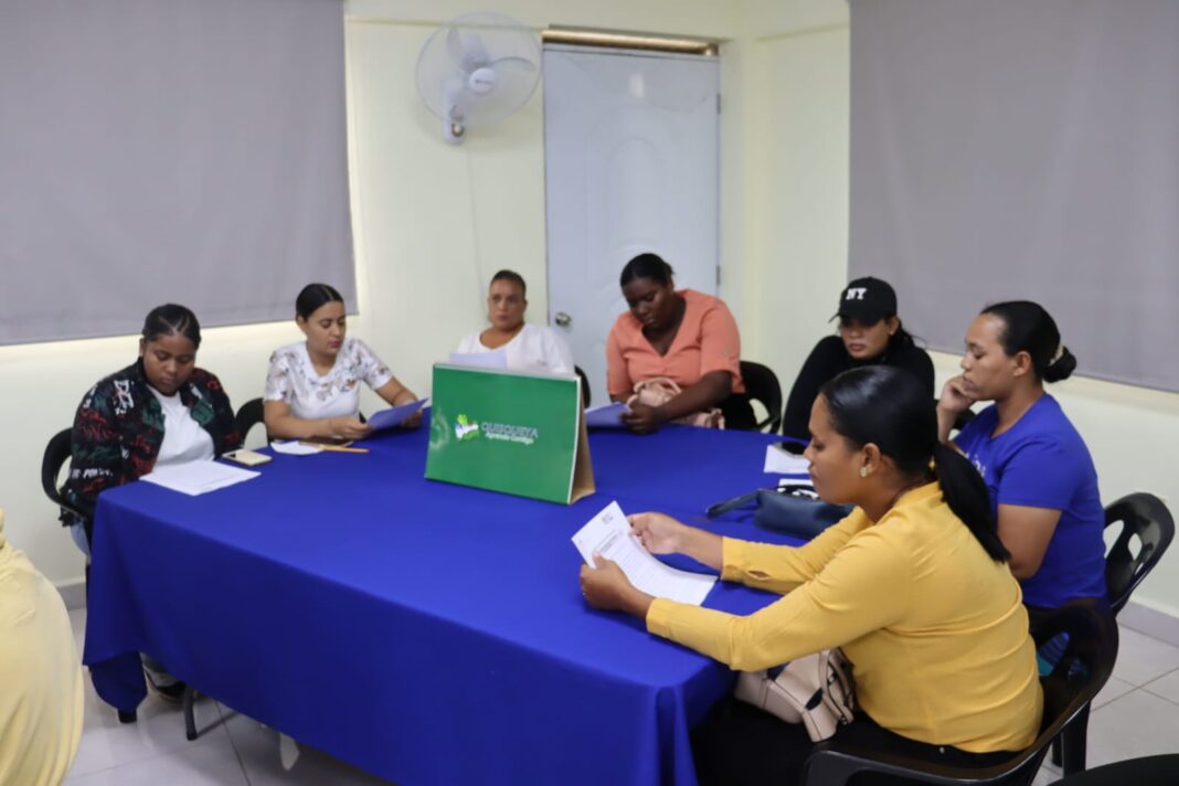 Regional 03 de Azua capacita a alfabetizadores del programa “Quisqueya Aprende Contigo”.