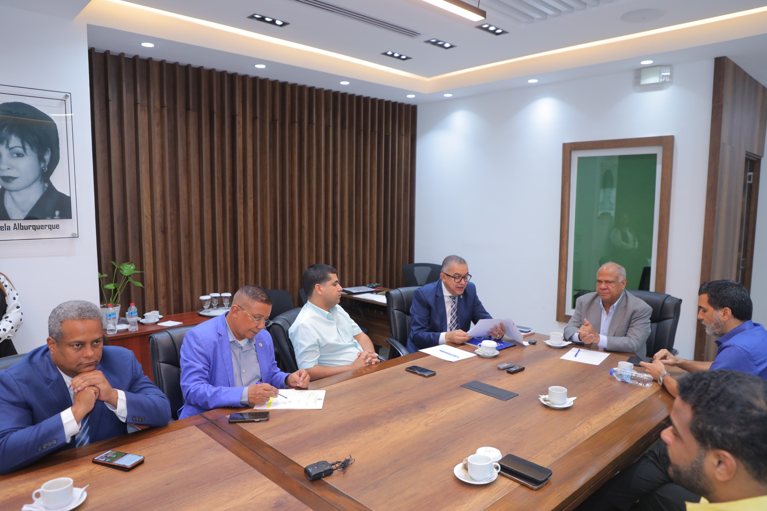 Diputados socializan con representante del Ministerio Público modificación de ley que regula Estado de excepción