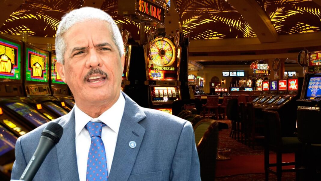 Exdirector de Casinos se declara culpable, devuelve RD$20 millones y señala al exministro Donald Guerrero.