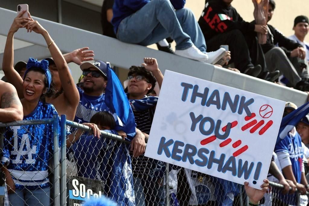 Los Ángeles celebra el bicampeonato de los Dodgers con un desfile triunfal.